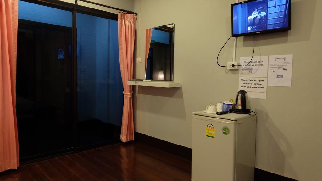 Marina Hut Guest House Ко-Ланта Экстерьер фото
