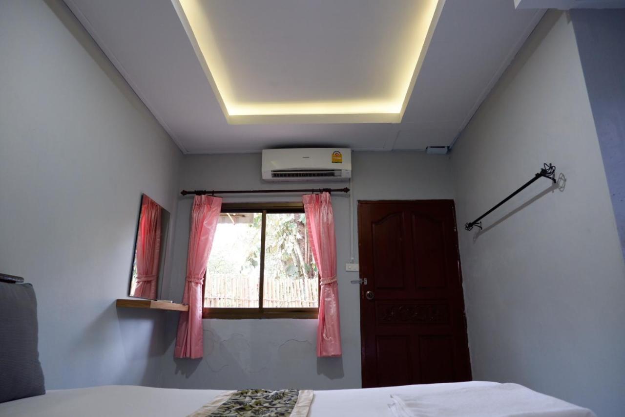 Marina Hut Guest House Ко-Ланта Экстерьер фото